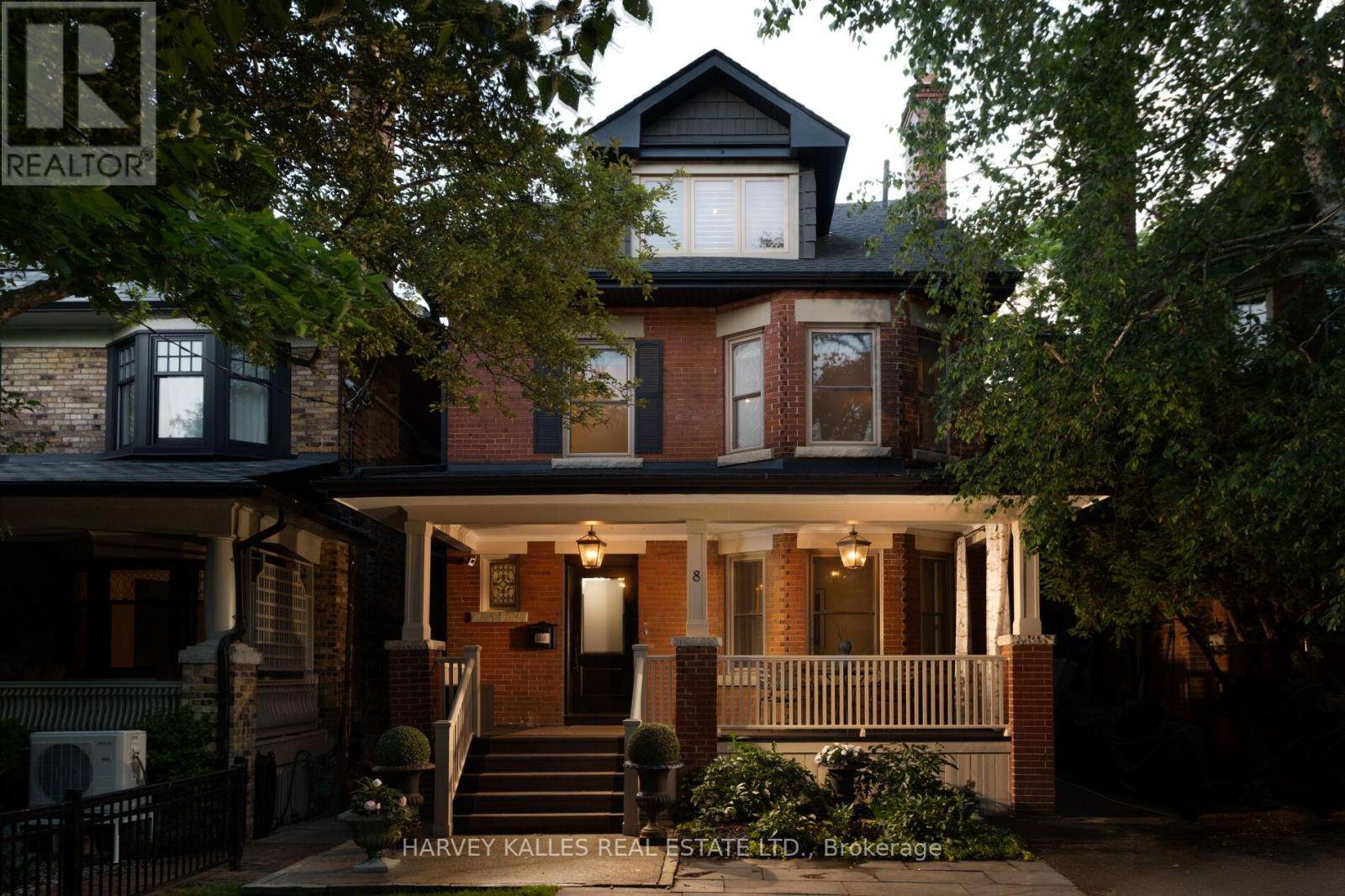 Toronto (rosedale-moore Park), ON M4W3A9,8 EDGEWOOD CRESCENT