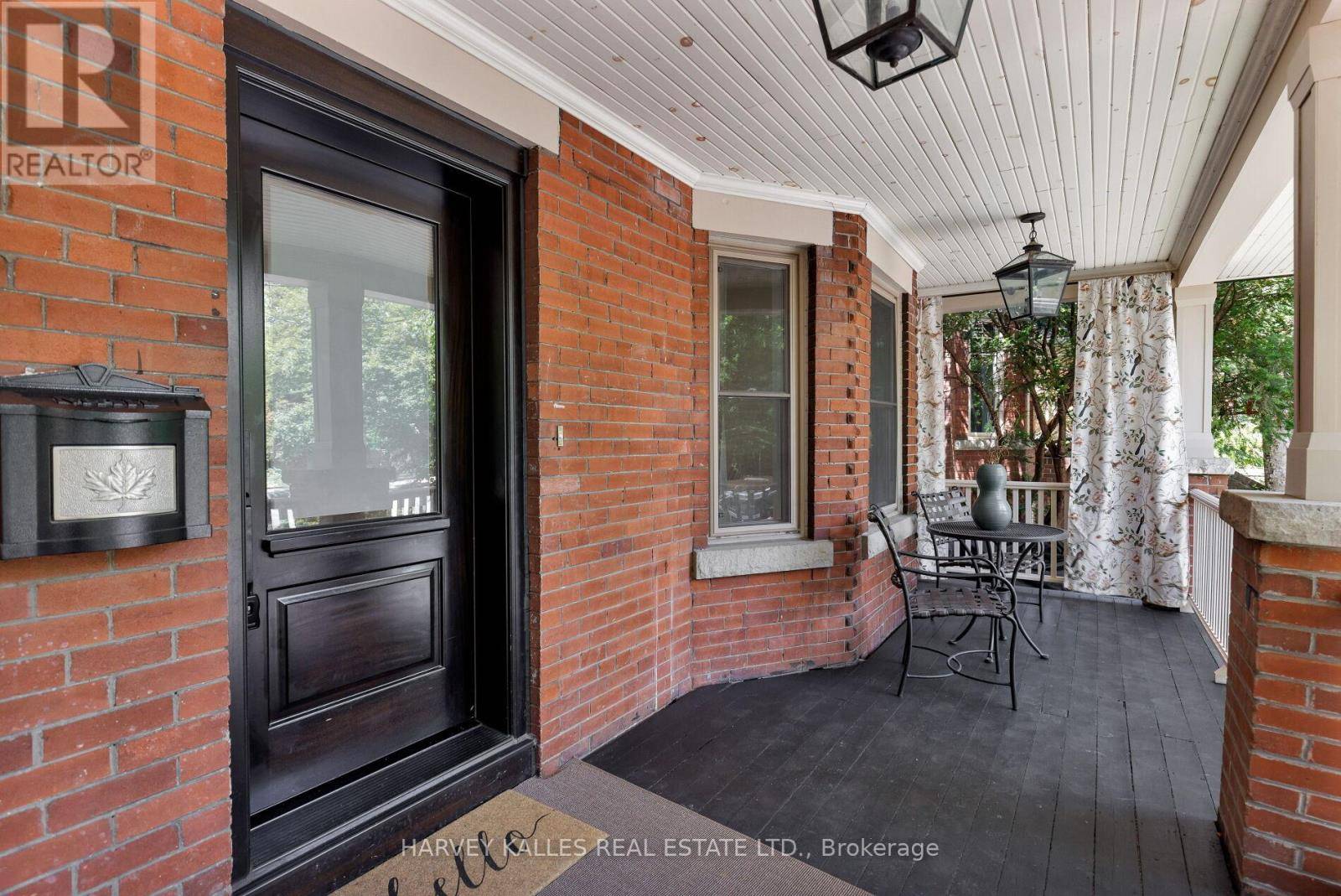 Toronto (rosedale-moore Park), ON M4W3A9,8 EDGEWOOD CRESCENT