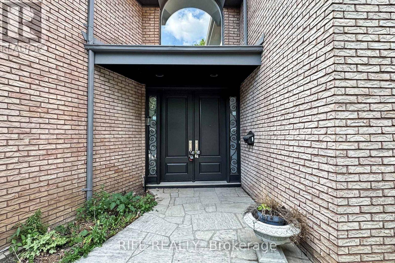 Toronto (st. Andrew-windfields), ON M2L2P9,8 ELLIOTWOOD COURT