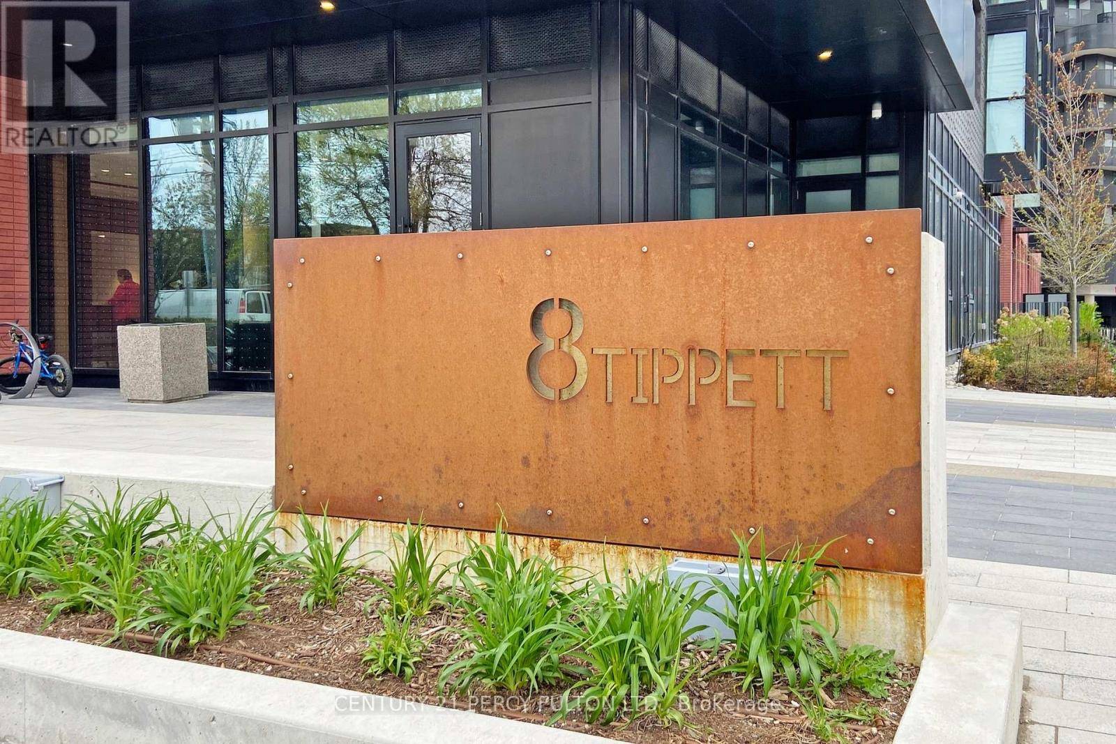 Toronto (clanton Park), ON M3H0E7,8 Tippett RD #1305
