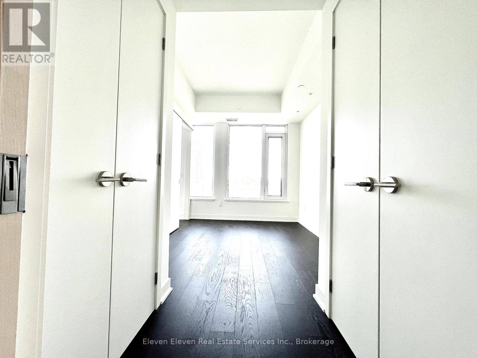 Toronto (annex), ON M4W0B7,11 Yorkville AVE #1803