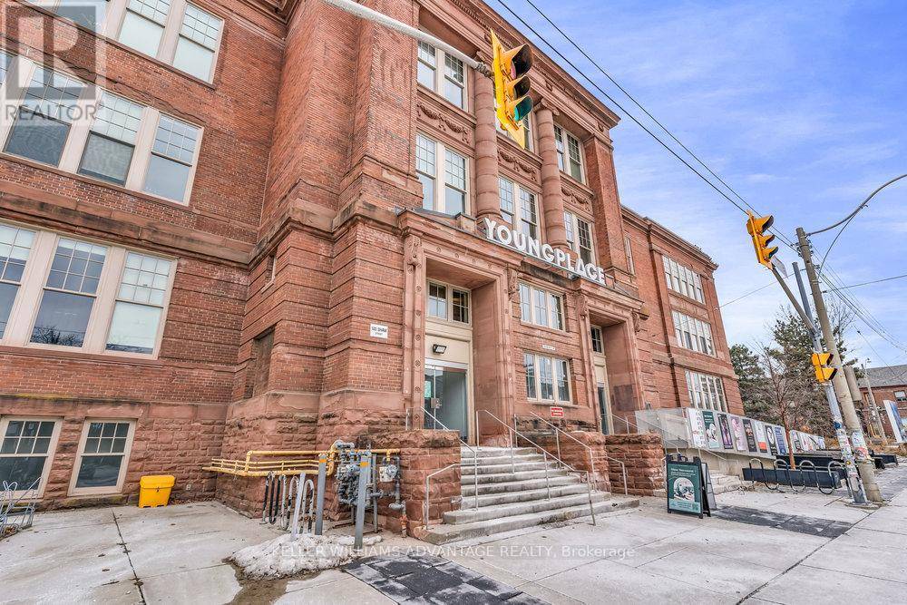 Toronto (trinity-bellwoods), ON M6J2W5,180 Shaw ST #306