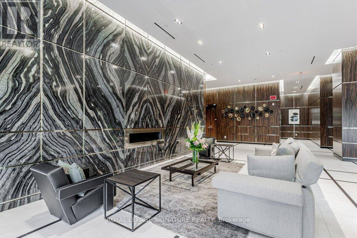 Toronto (lawrence Park South), ON M4N0A5,3018 Yonge ST #714