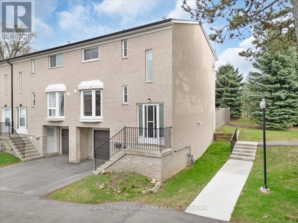 Toronto (hillcrest Village), ON M2H1G7,2 Liszt Gate #11