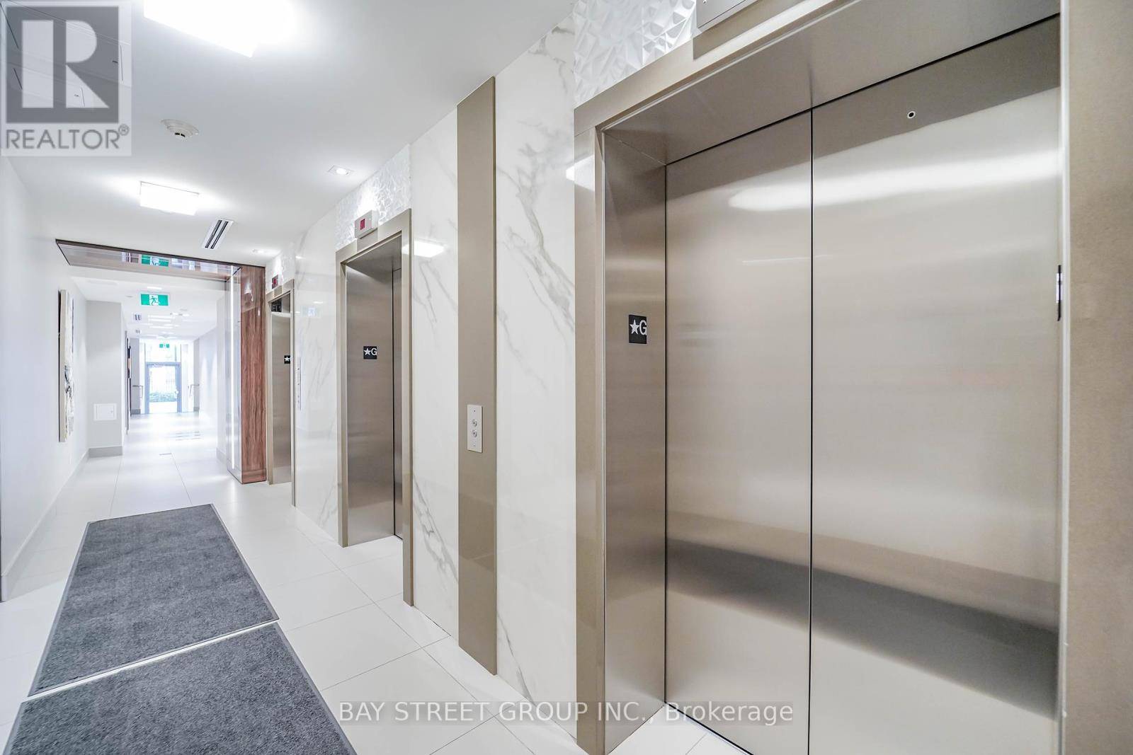 Toronto (henry Farm), ON M2J0H2,32 Forest Manor RD #2610
