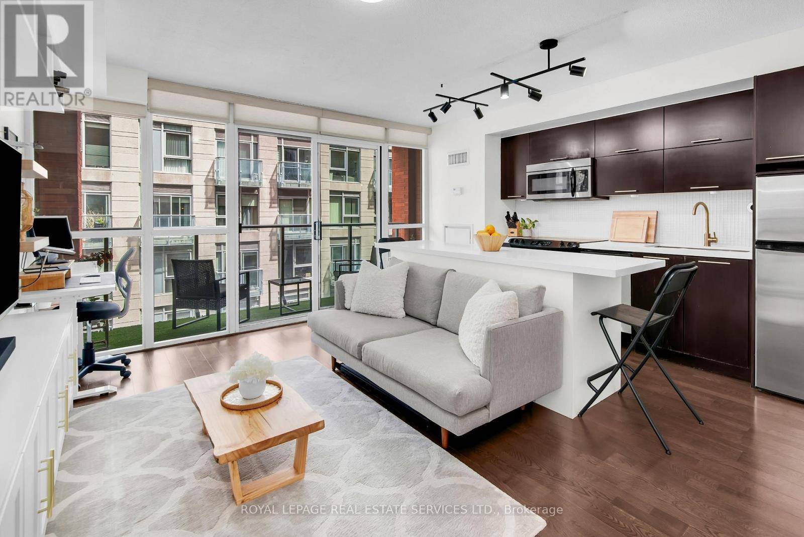 Toronto (waterfront Communities), ON M5V3H9,21 Nelson ST #510