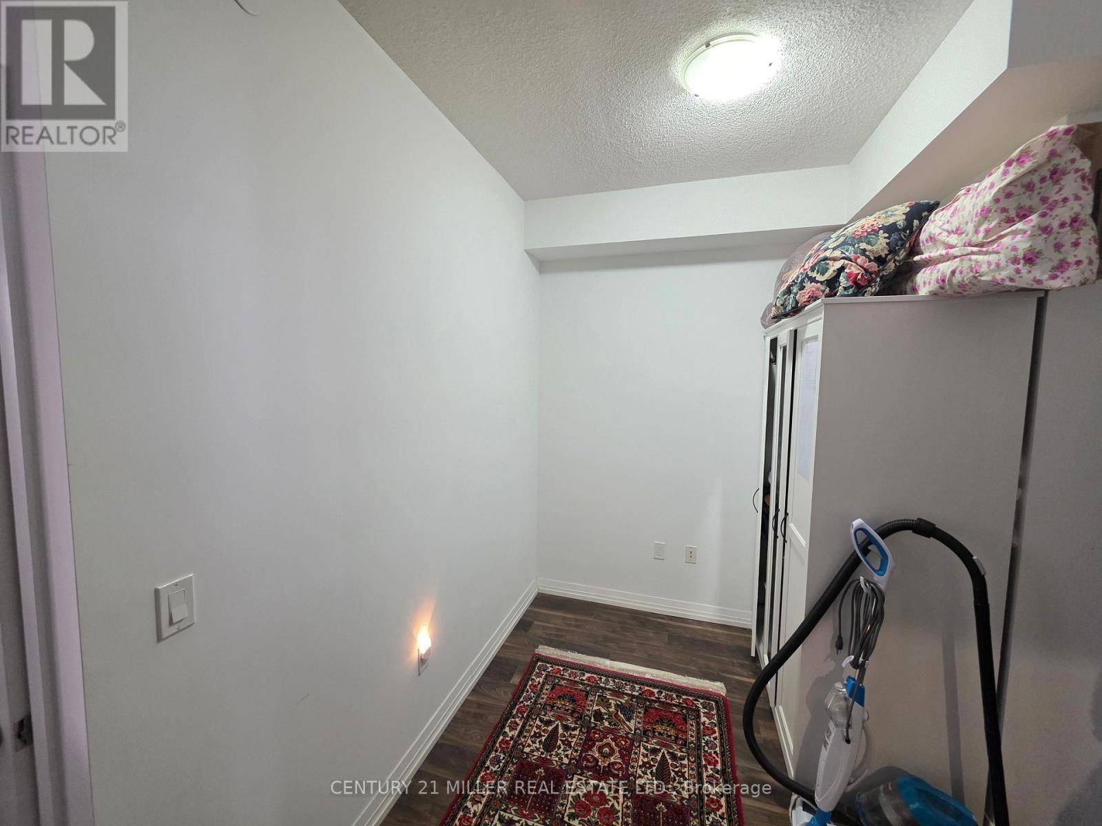 Toronto (henry Farm), ON M2J0E1,55 Ann Oreilly RD #1401