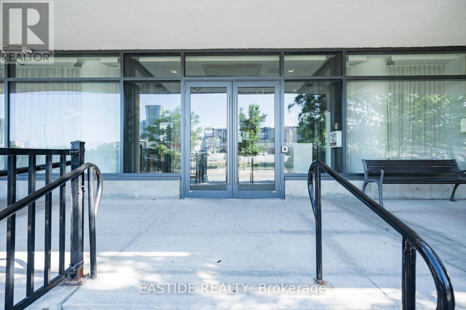 Toronto (don Valley Village), ON M2J0E7,150 Fairview Mall DR #1201