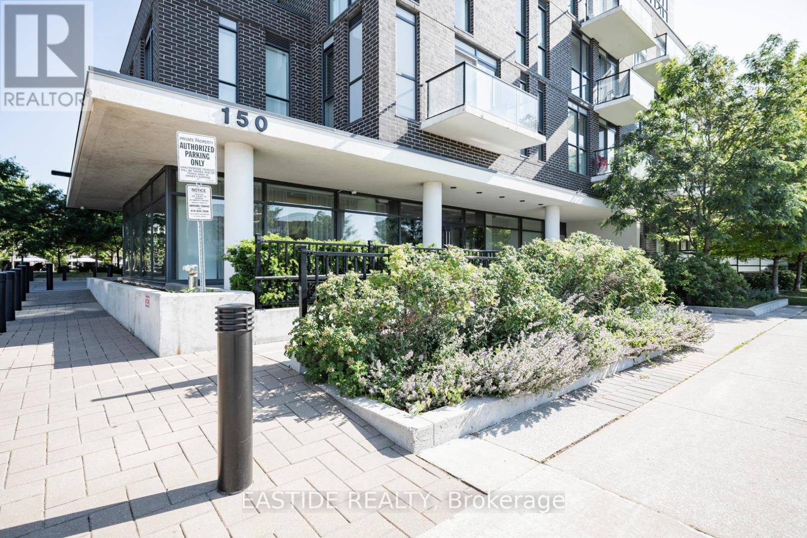Toronto (don Valley Village), ON M2J0E7,150 Fairview Mall DR #1201