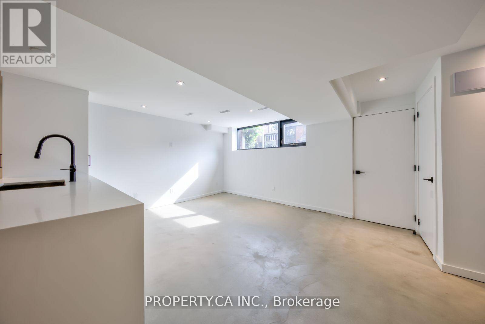 Toronto (annex), ON M6G2P7,572 Palmerston AVE #Lower
