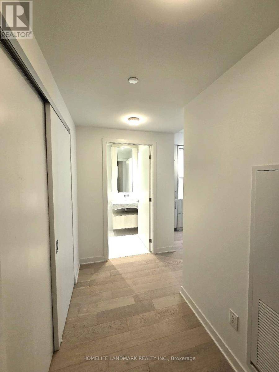 Toronto (annex), ON M4W1L2,11 Yorkville AVE #08