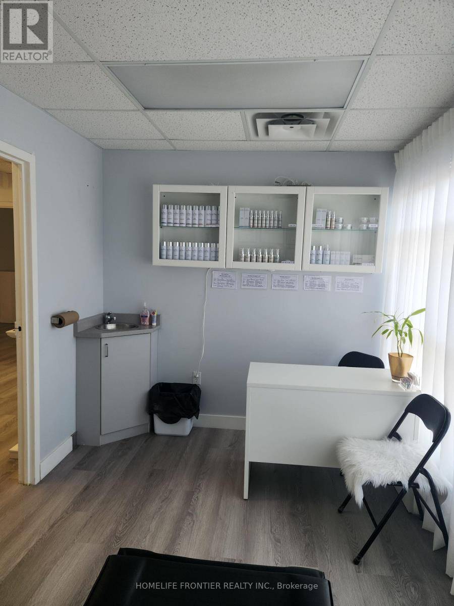 Toronto (willowdale West), ON M2N2H5,77 Finch AVE West #301