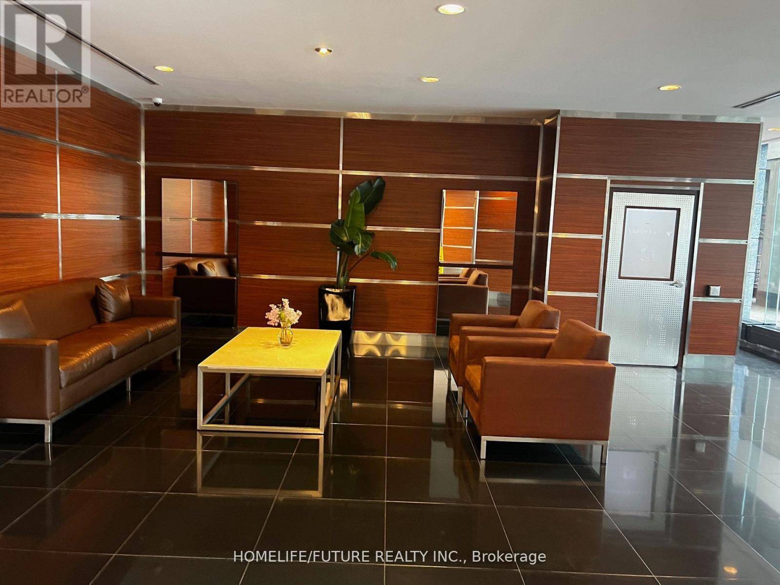 Toronto (waterfront Communities), ON M5J2S2,77 Harbour SQ #3008