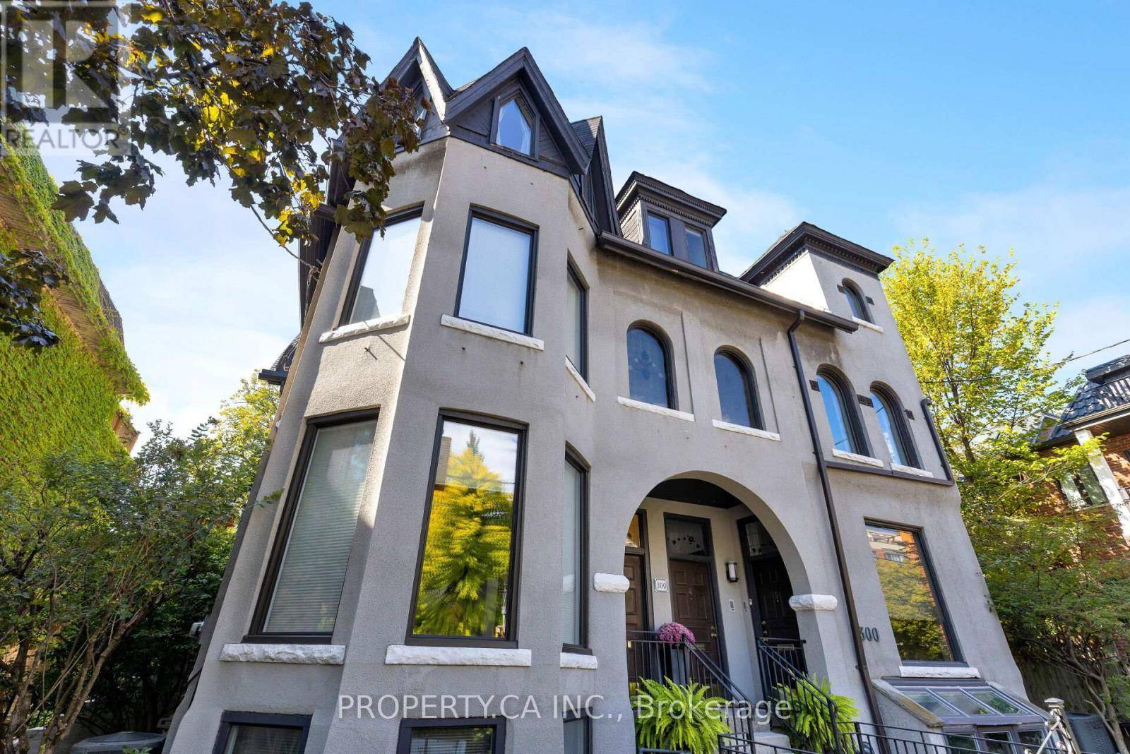 Toronto (casa Loma), ON M4V2H1,300 Avenue RD #5