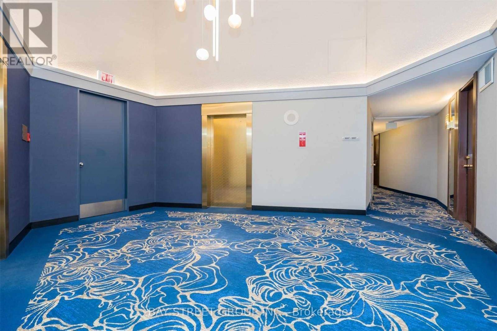 Toronto (waterfront Communities), ON M5J2G2,33 Harbour SQ #3019