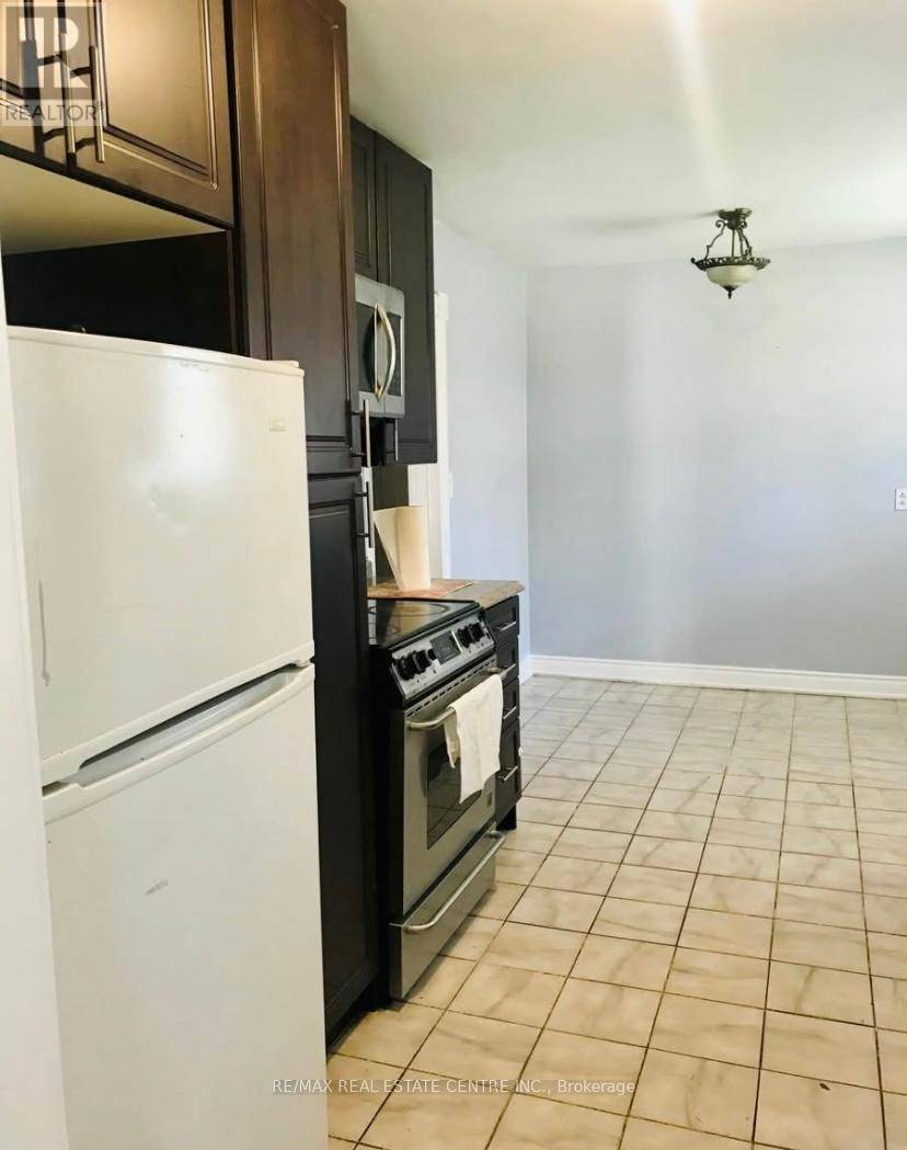 Toronto (hillcrest Village), ON M2H1W9,45 SUMMERSIDE CRESCENT