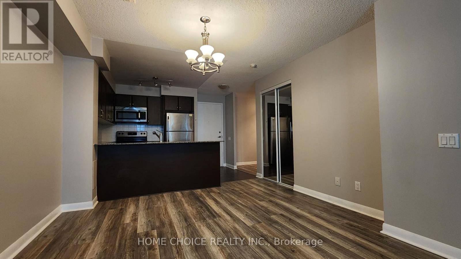 Toronto (clanton Park), ON M3H0A7,525 Wilson AVE #225