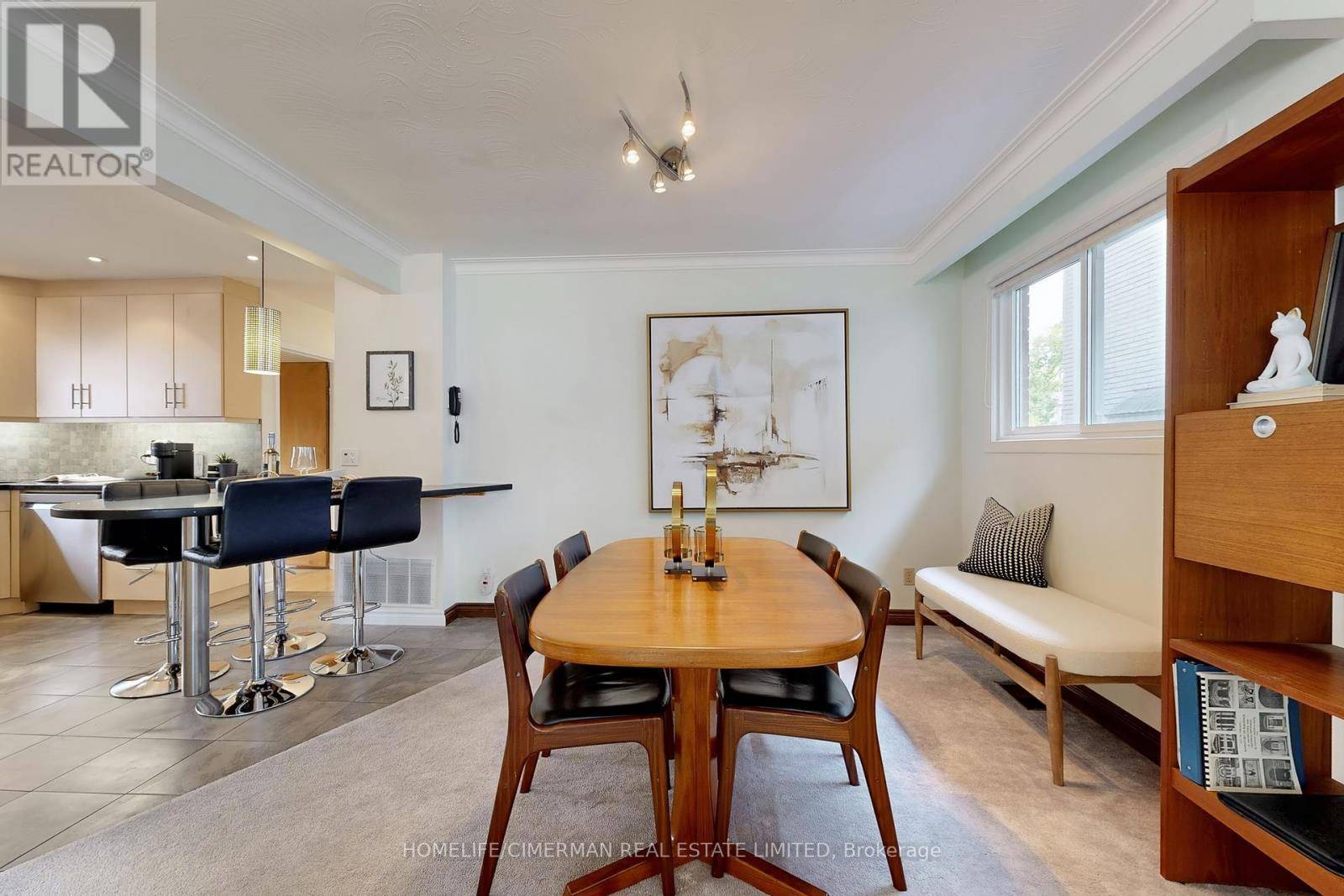 Toronto (willowdale East), ON M2N4J8,239 DUNFOREST AVENUE