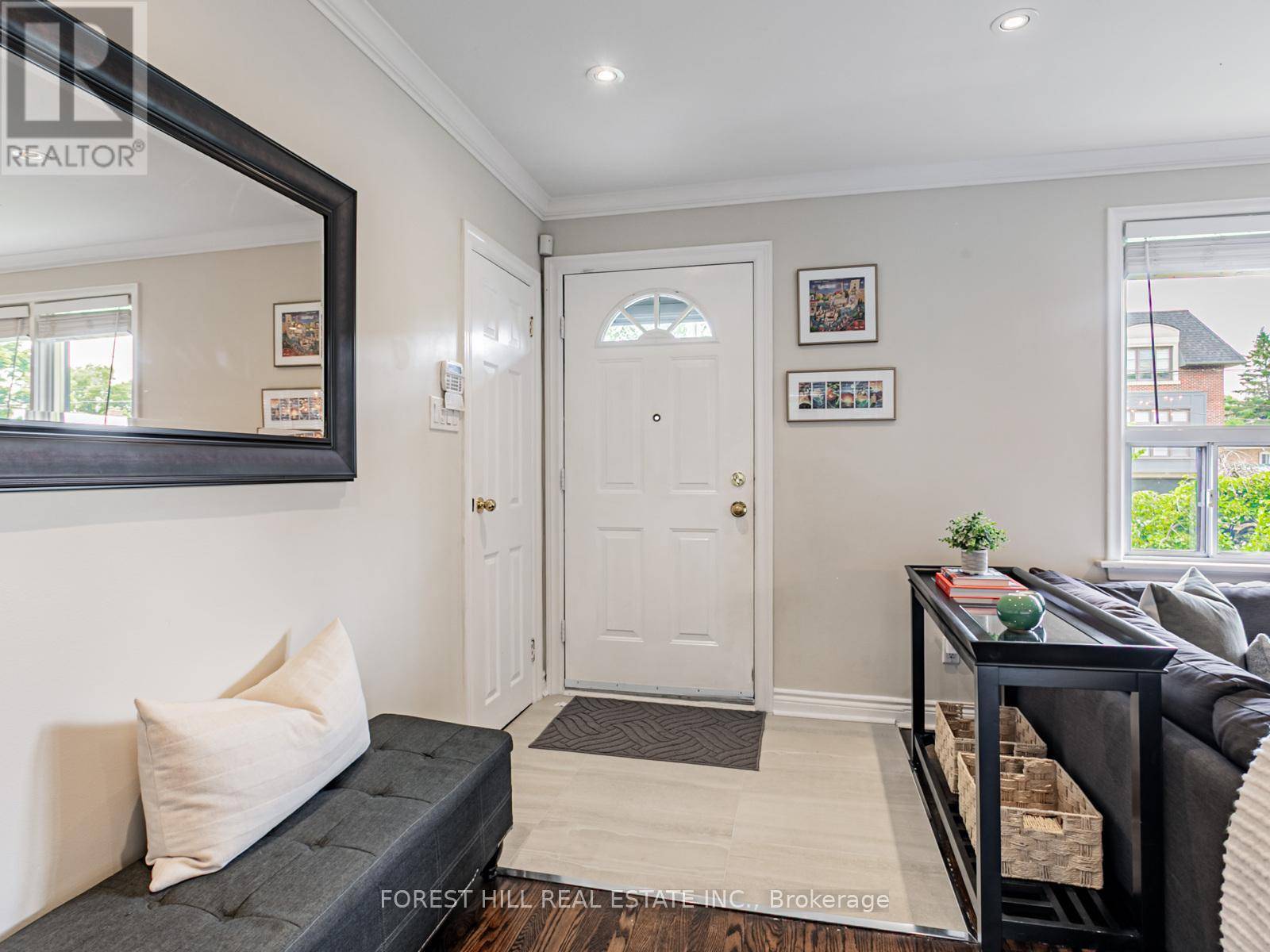 Toronto (clanton Park), ON M3H2P7,74 ALEXIS BOULEVARD