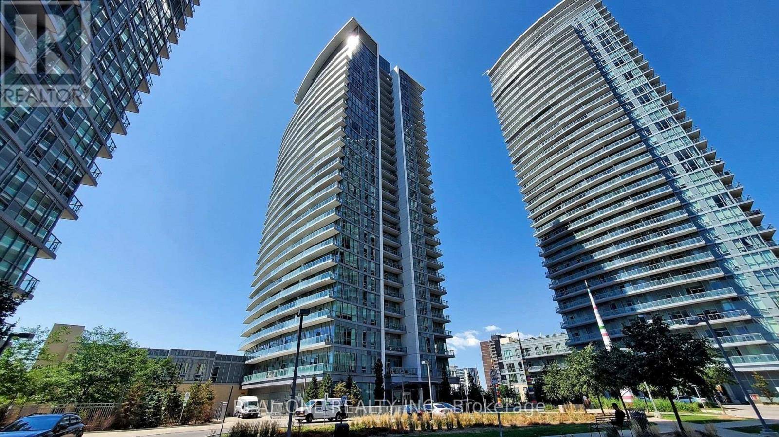 Toronto (henry Farm), ON M2J0B7,66 Forest Manor RD #2508