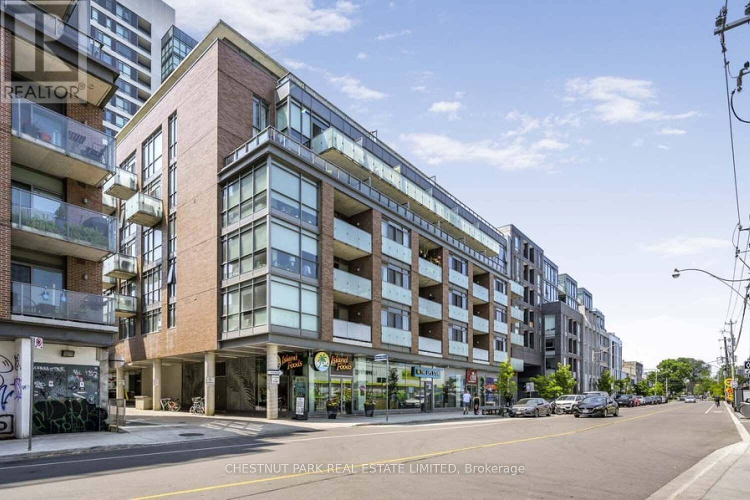 Toronto (little Portugal), ON M6J0B3,8 Gladstone AVE #PH707
