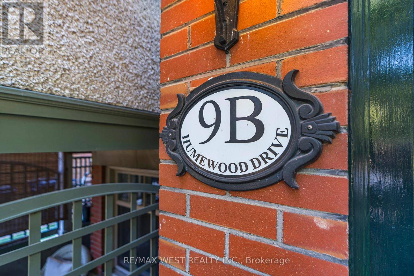 Toronto (humewood-cedarvale), ON M6C1C9,9B HUMEWOOD DRIVE
