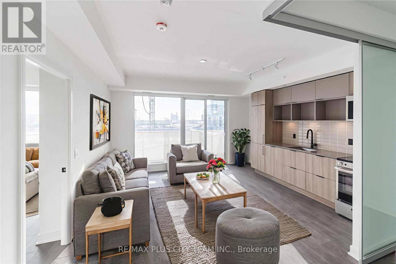 Toronto (waterfront Communities), ON M5A0S8,60 Tannery RD #405