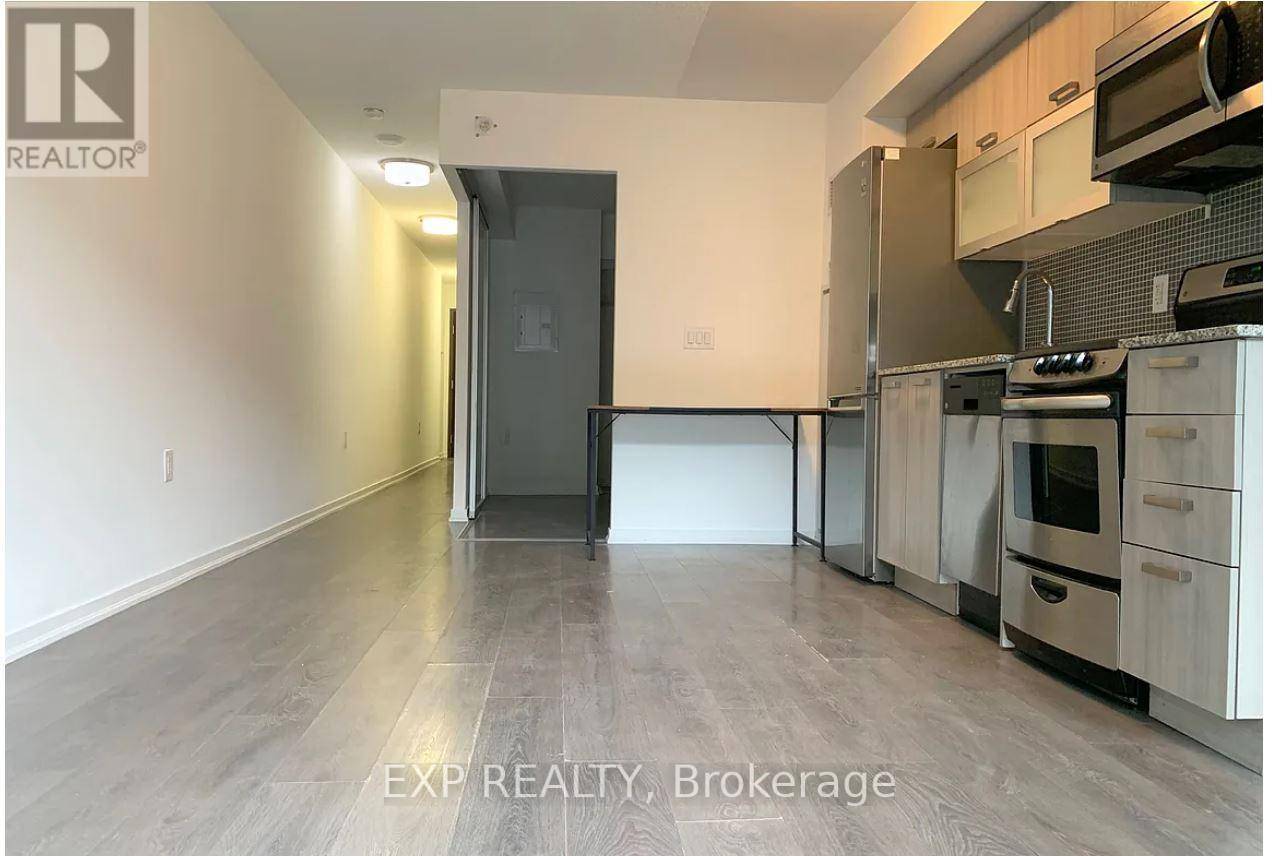 Toronto (little Portugal), ON M6J0C7,36 Lisgar ST #611E