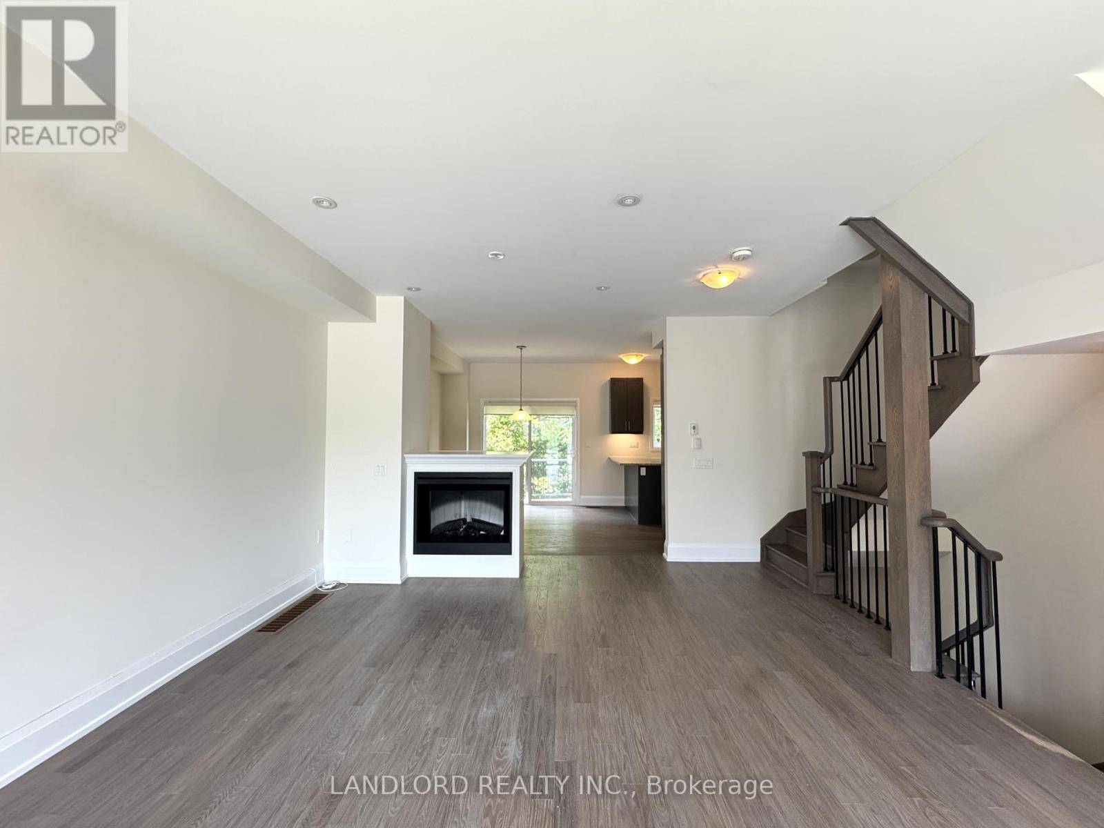 Toronto (newtonbrook East), ON M2N0K3,47 KENNETH WOOD CRESCENT