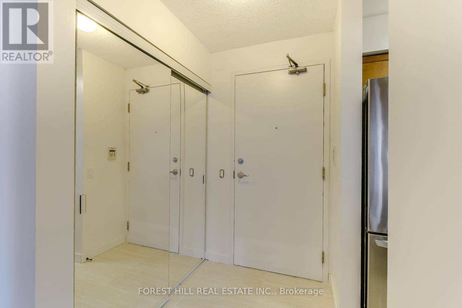 Toronto (lansing-westgate), ON M2N7C5,153 Beecroft RD #2711