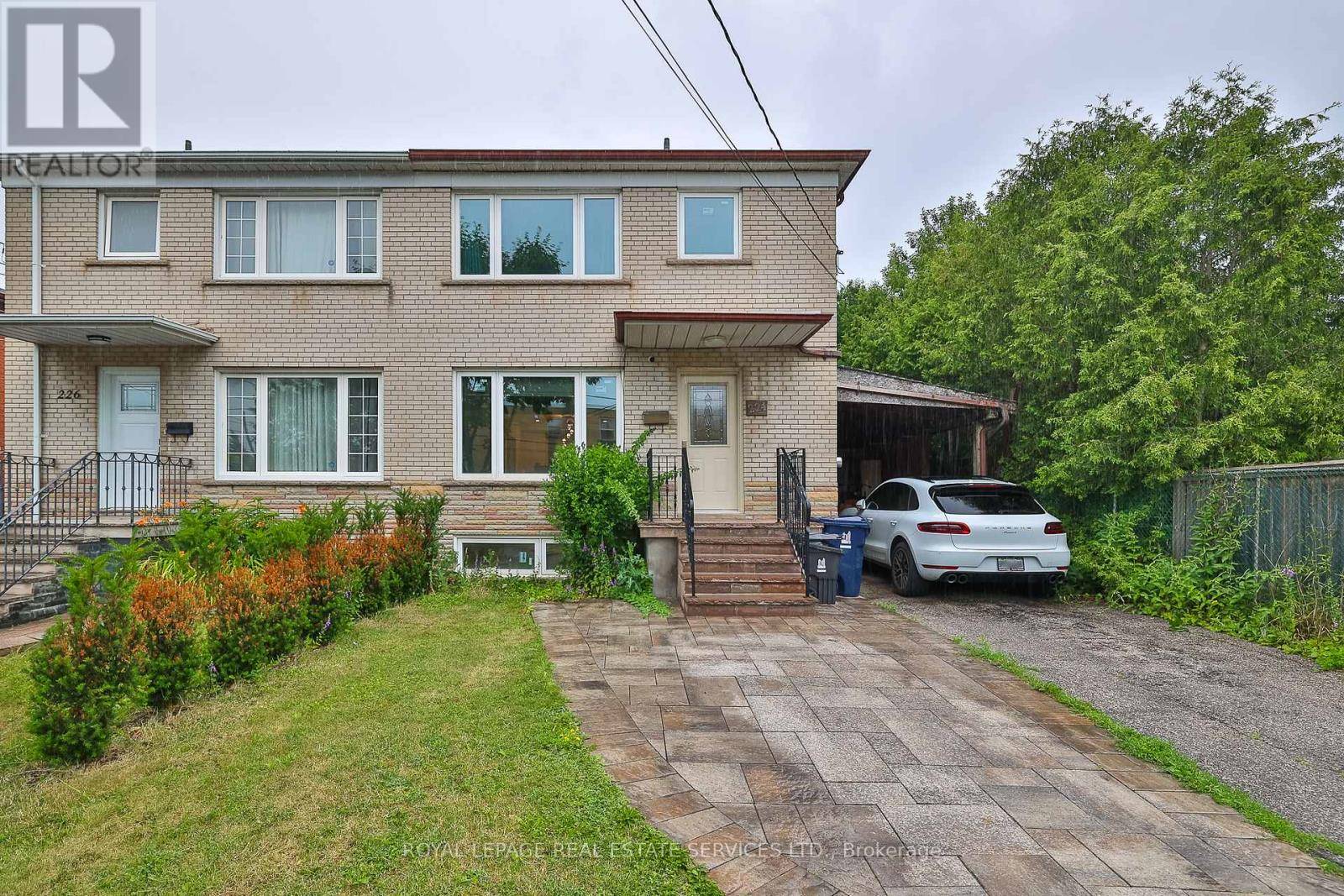 Toronto (bathurst Manor), ON M3H4R6,224 OVERBROOK PLACE