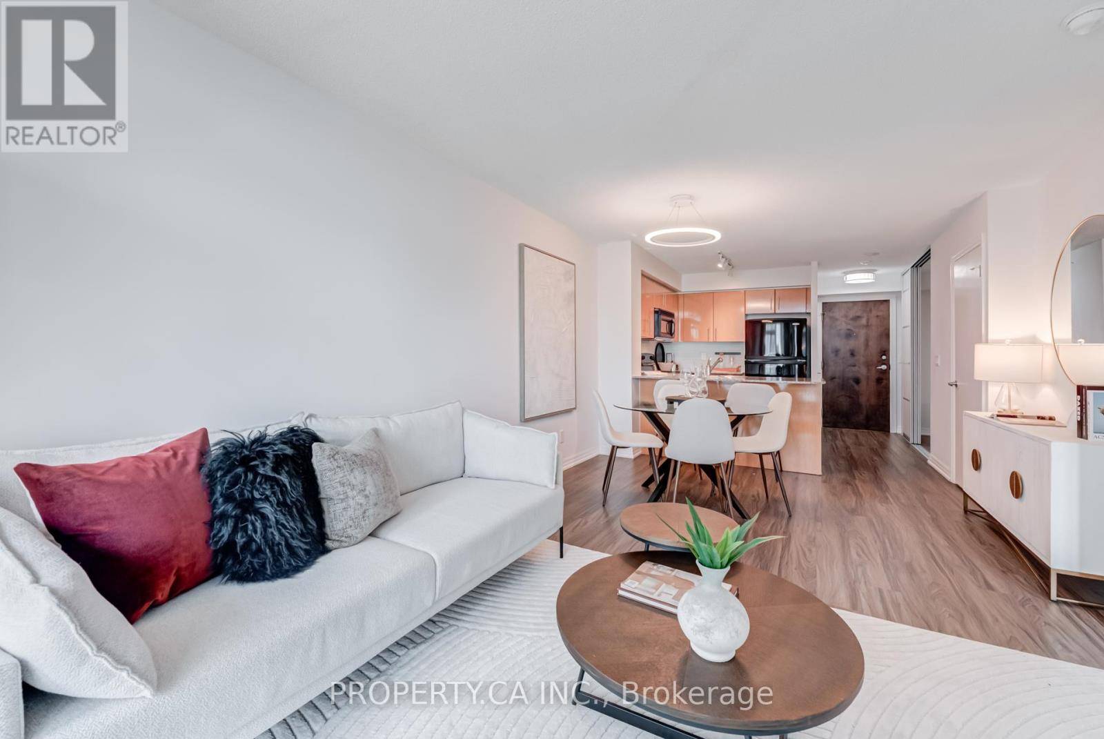 Toronto (waterfront Communities), ON M5E2A1,16 Yonge ST #807