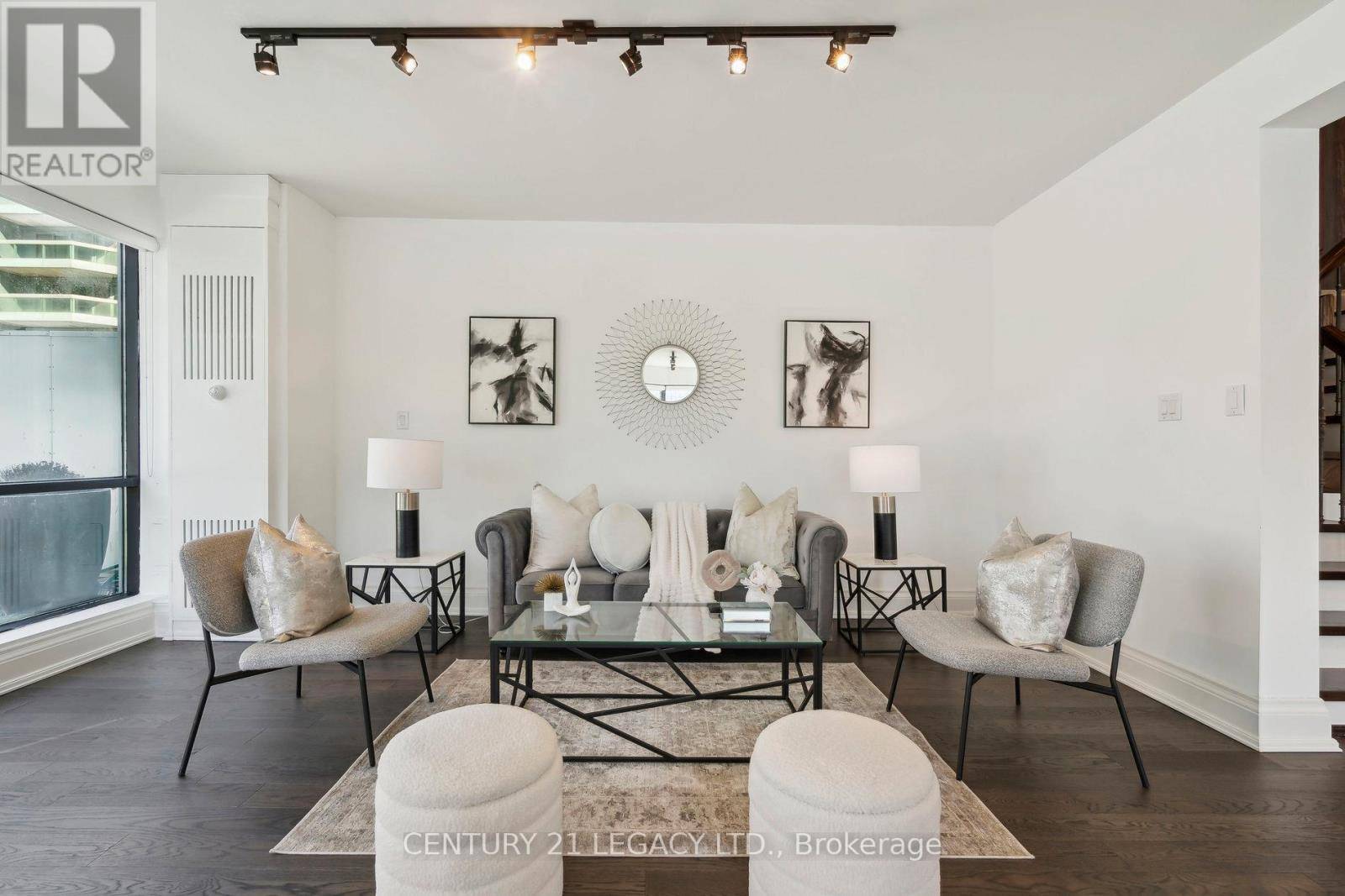 Toronto (waterfront Communities), ON M5J2R9,10 Queens Quay West #2309