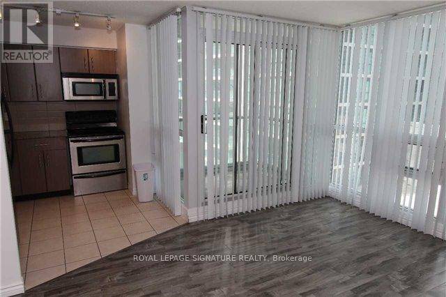 Toronto (waterfront Communities), ON M5E1Z9,12 Yonge ST #610