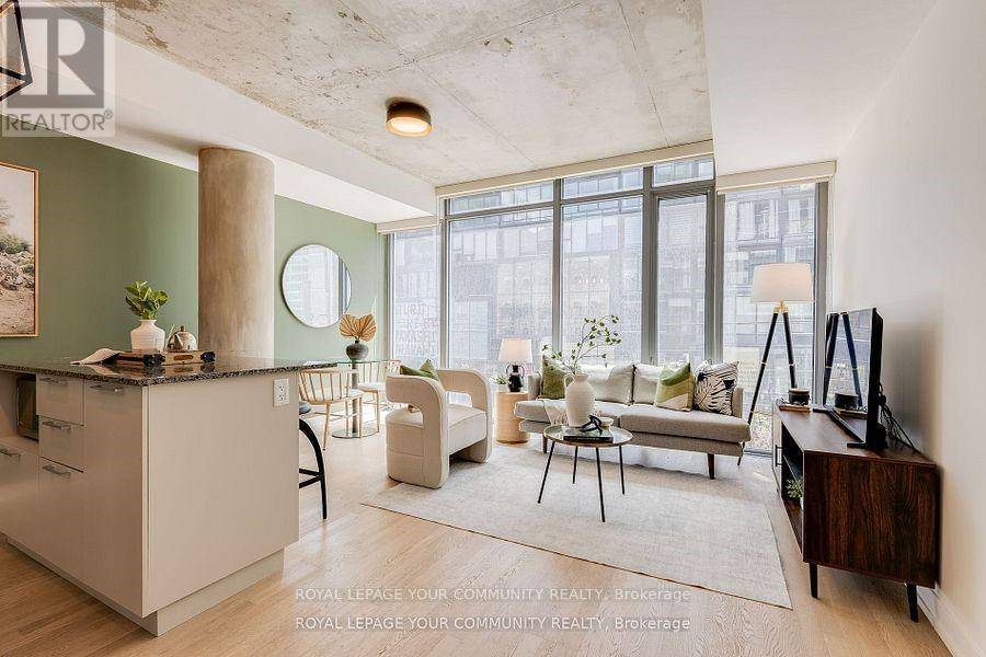 Toronto (waterfront Communities), ON M5V1M7,650 King ST West #211