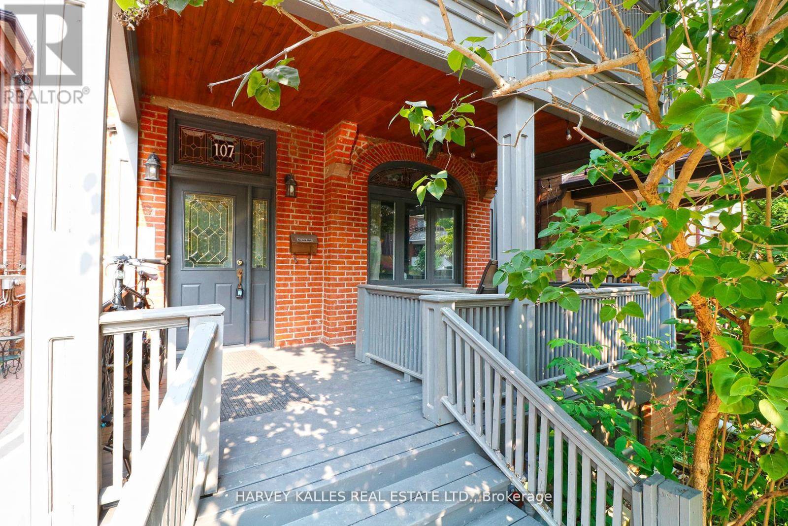 Toronto (palmerston-little Italy), ON M6H2P2,107 Concord AVE #B1