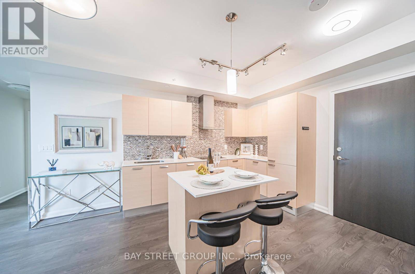 Toronto (lansing-westgate), ON M2N0H3,9 Bogert AVE #3005