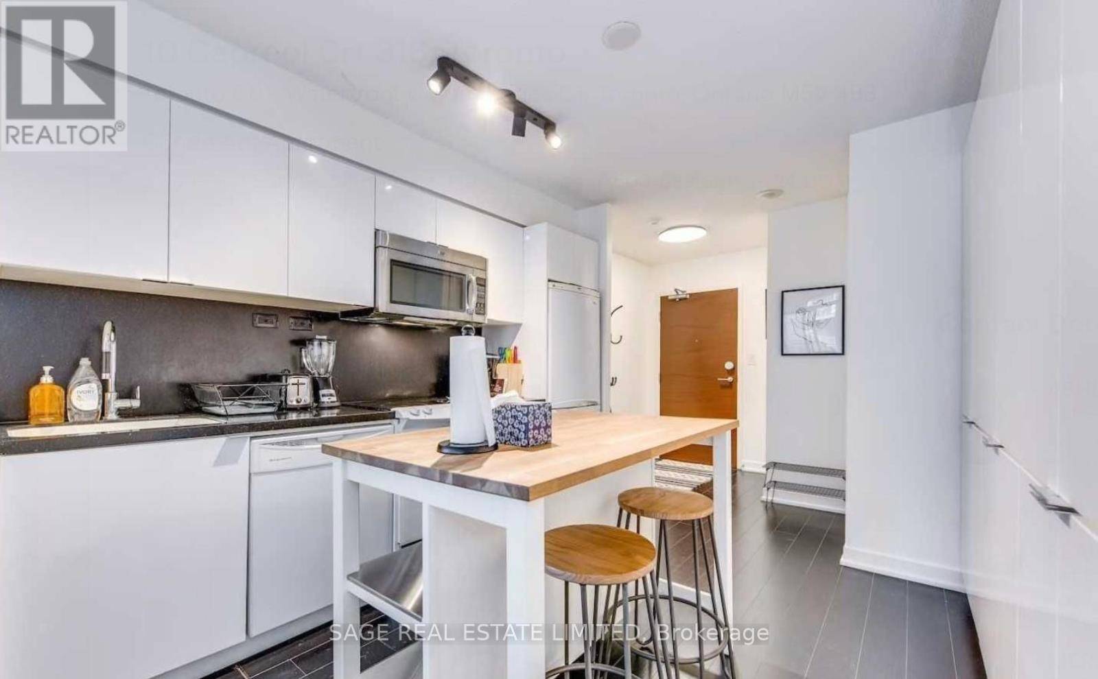Toronto (waterfront Communities), ON M5V4B3,10 Capreol CT #316