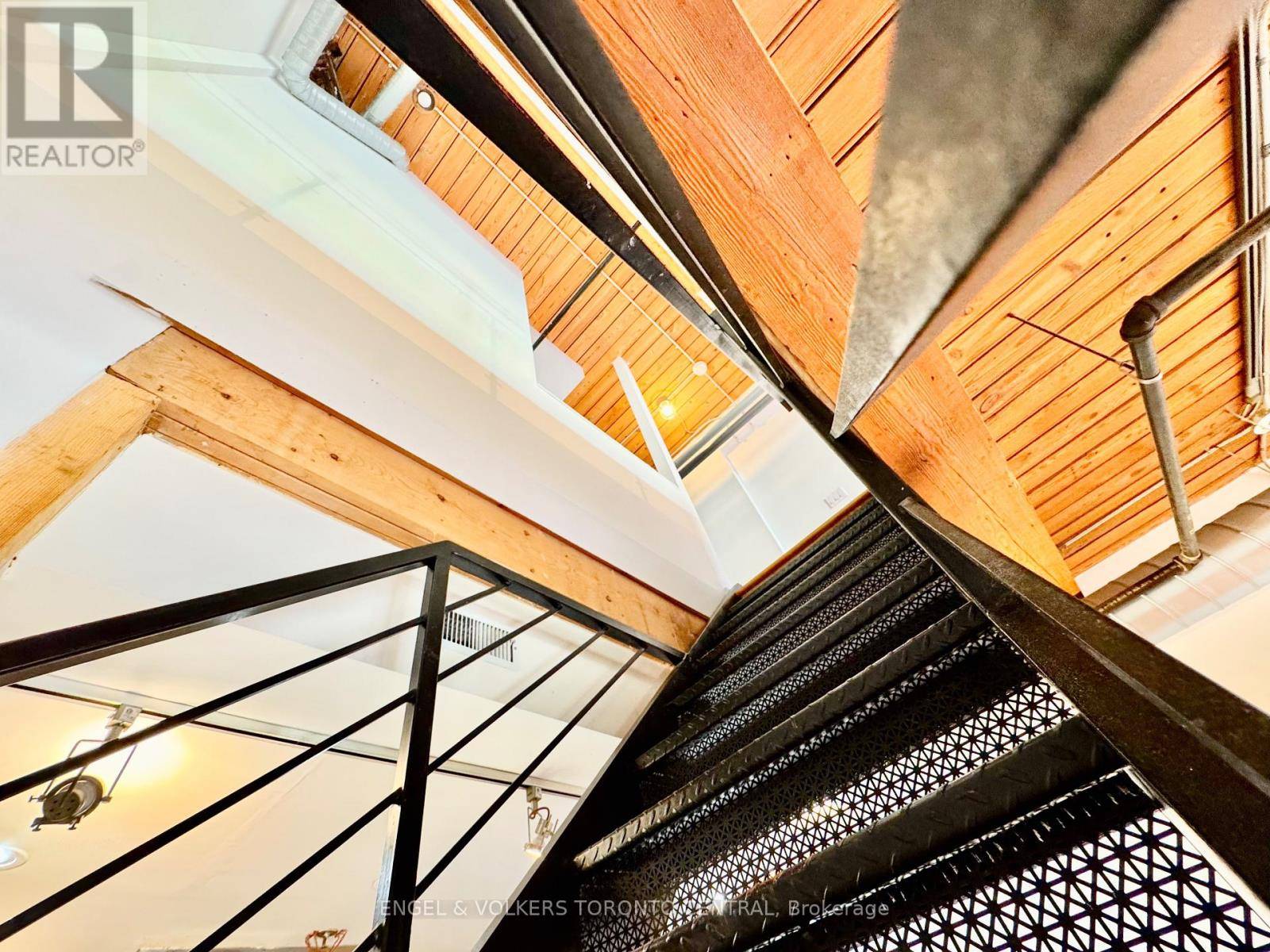 Toronto (waterfront Communities), ON M5V1E3,436 Wellington ST West #102