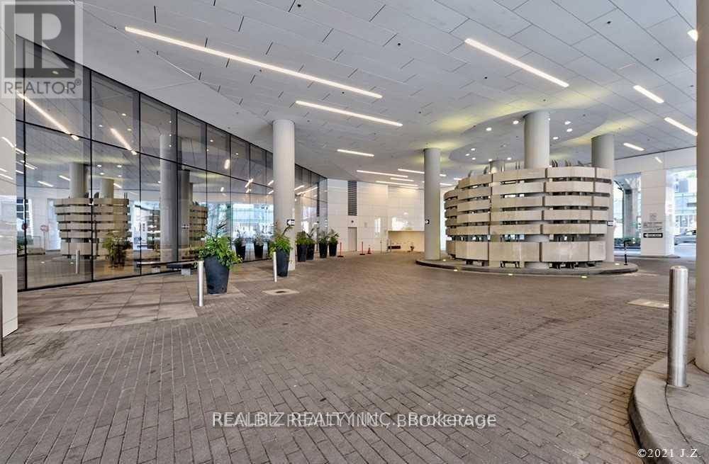 Toronto (waterfront Communities), ON M5J2T5,100 Harbour ST #4904