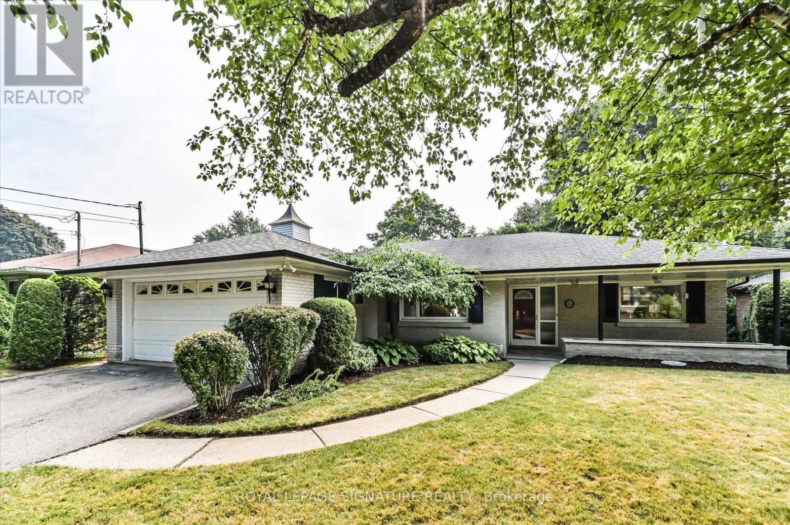 Toronto (victoria Village), ON M4A1V1,143 SWEENEY DRIVE