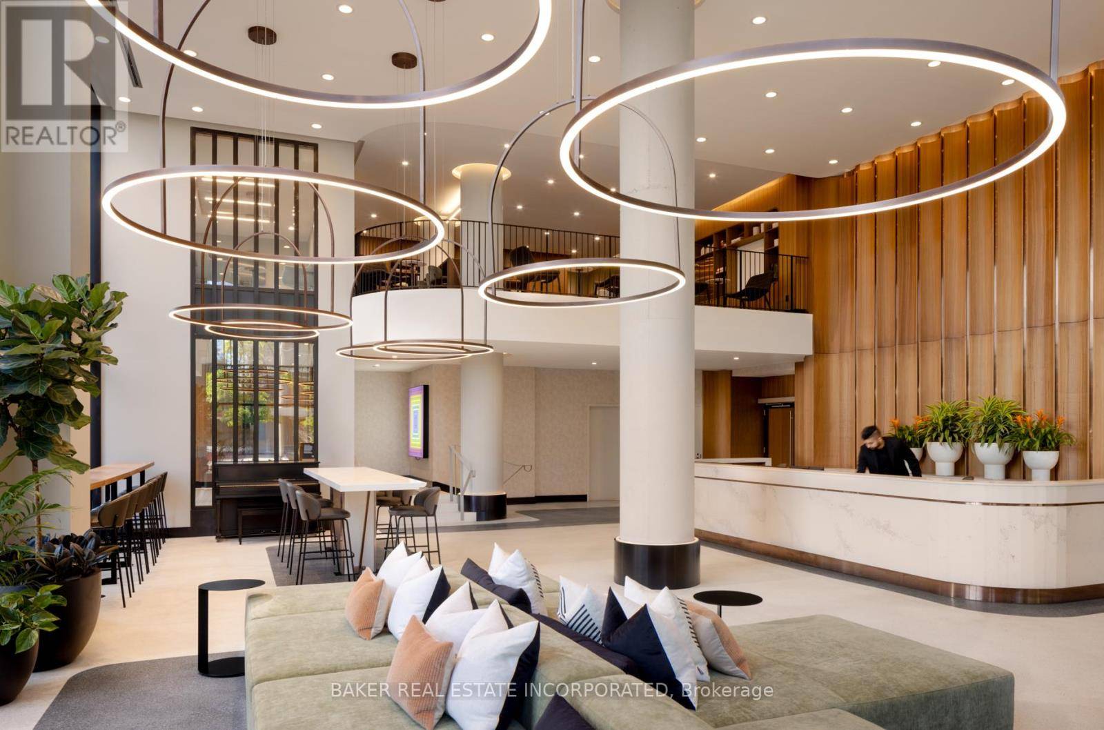 Toronto (waterfront Communities), ON M5A2Z8,131 Mill ST #612