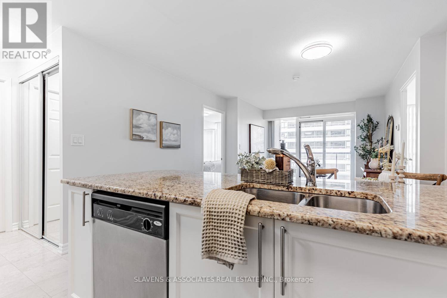 Toronto (willowdale East), ON M2N0A9,35 Hollywood AVE #918