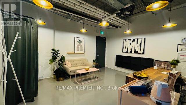 Toronto (waterfront Communities), ON M5V0M1,334 Adelaide ST West #210