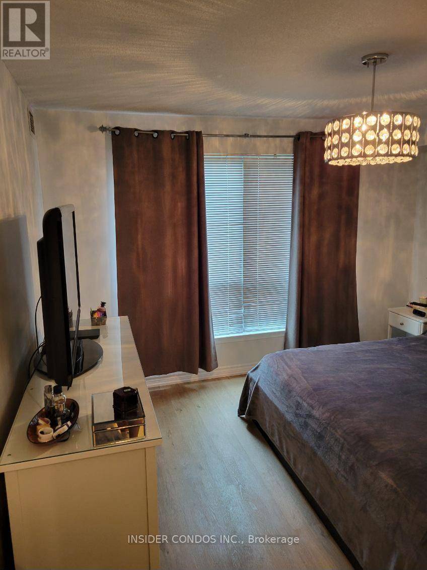 Toronto (bathurst Manor), ON M3H0A2,920 Sheppard AVE West #306