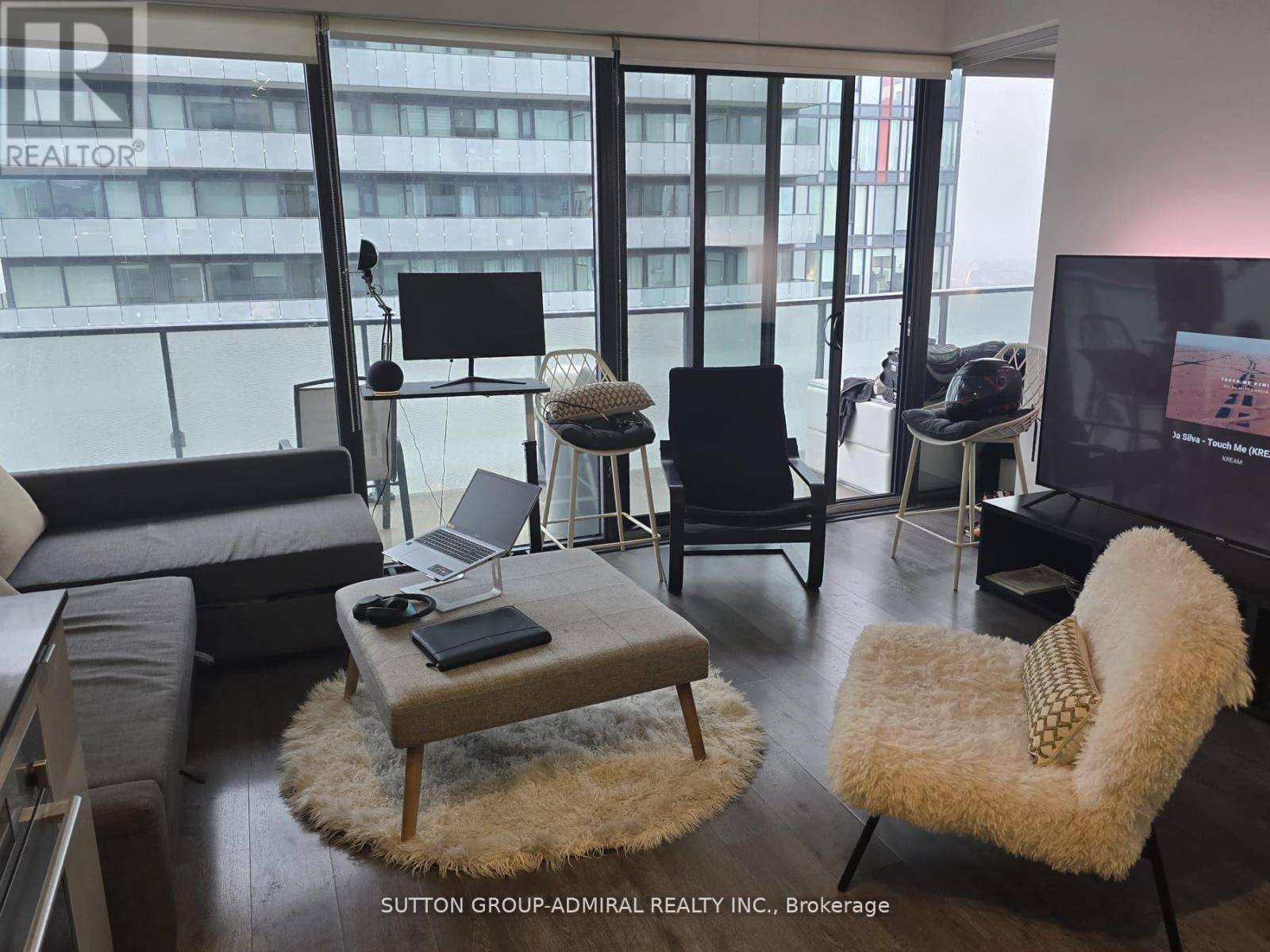 Toronto (mount Pleasant West), ON M4P0C8,161 Roehampton AVE #3505