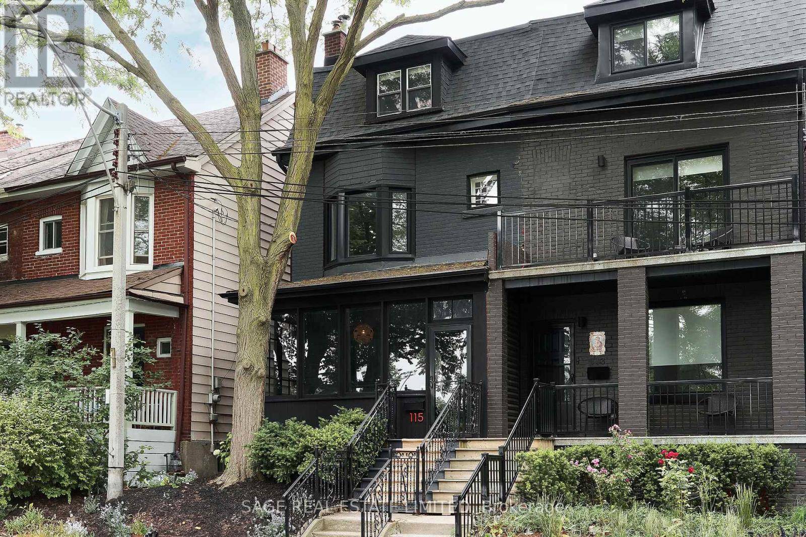 Toronto (trinity-bellwoods), ON M6J2R5,115 GORE VALE AVENUE