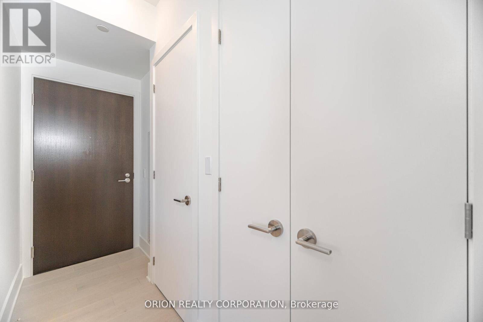 Toronto (annex), ON M4W1L2,11 Yorkville AVE #3204