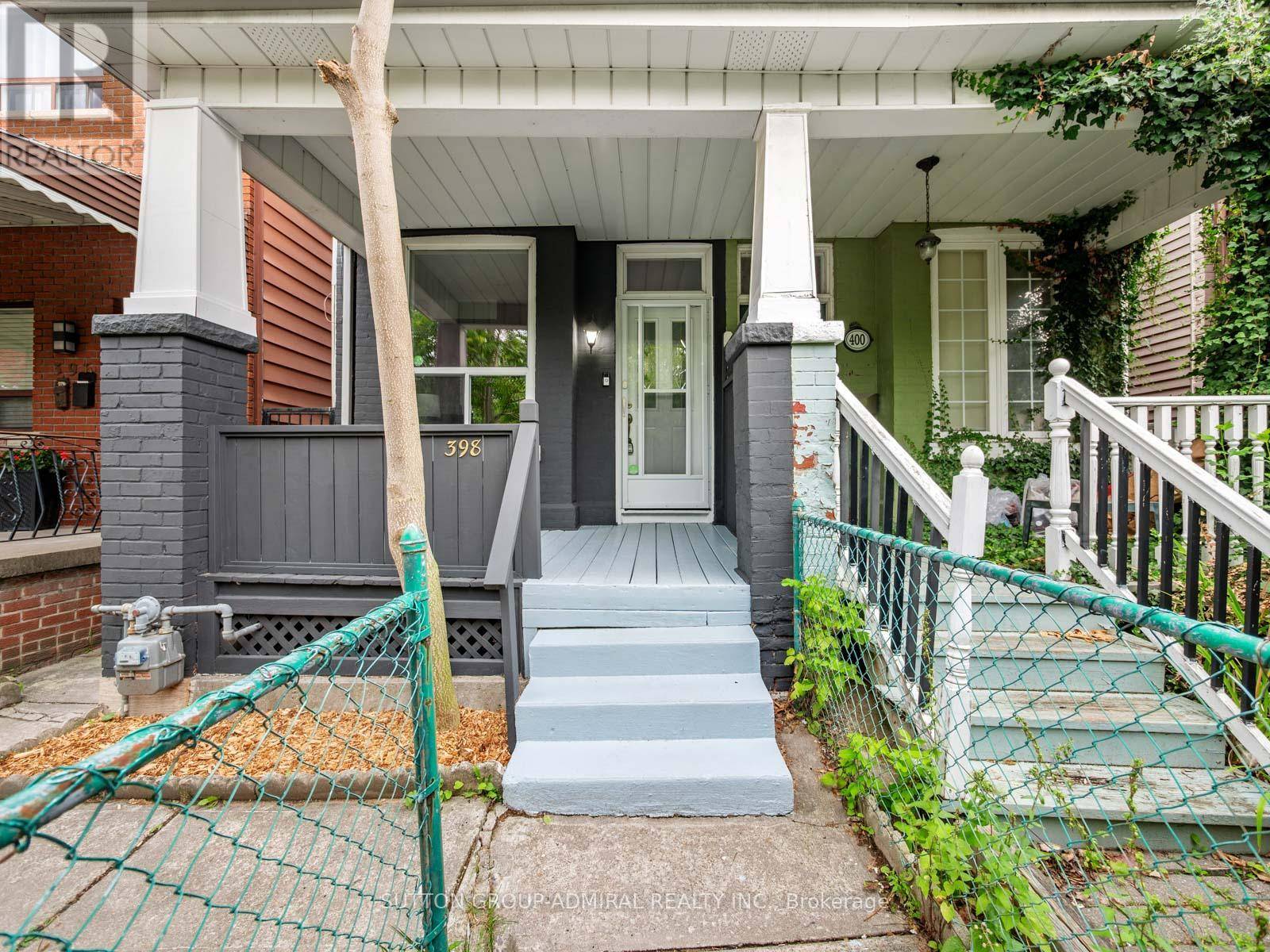 Toronto (trinity-bellwoods), ON M6J2V9,398 CRAWFORD STREET