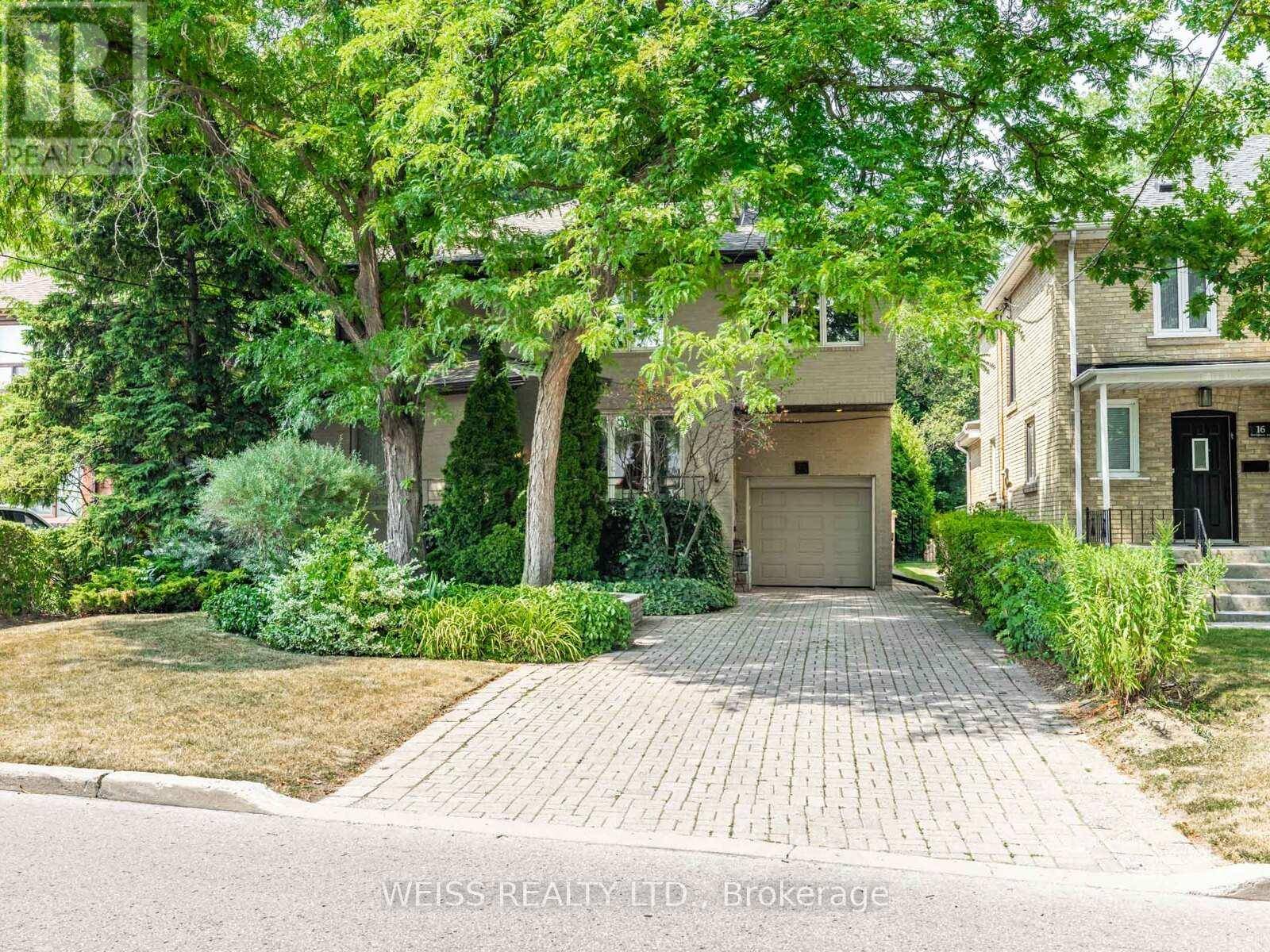 Toronto (lansing-westgate), ON M3H1N4,14 NORTHMOUNT AVENUE